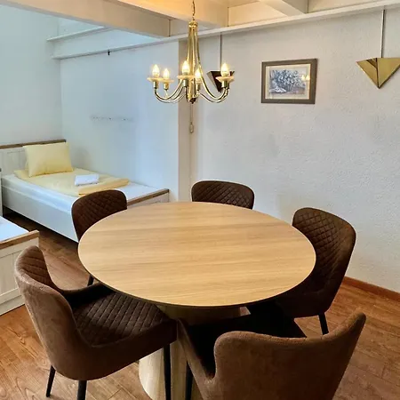 Alessio Apartment